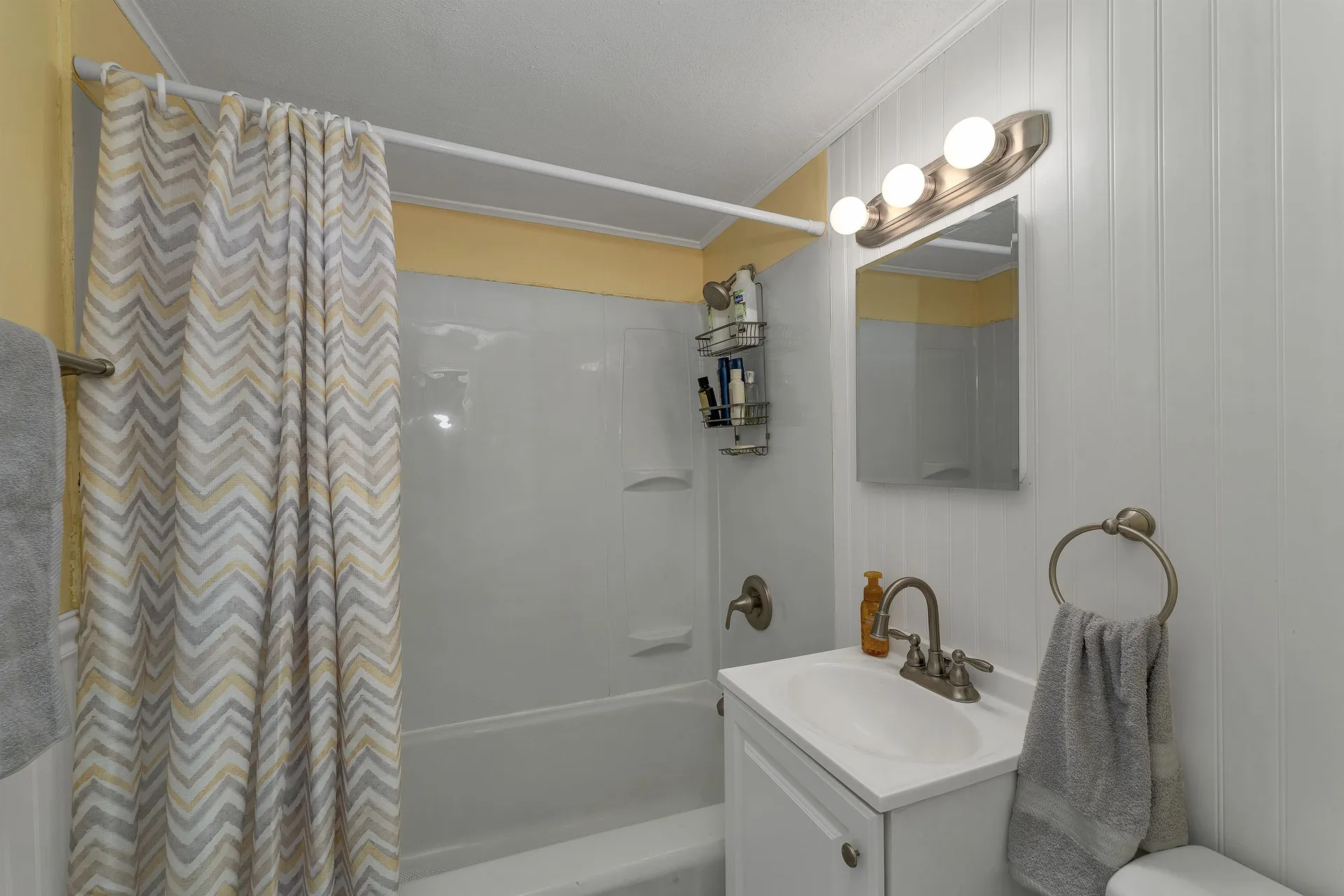 34 Finethy Road Alton NH 03809