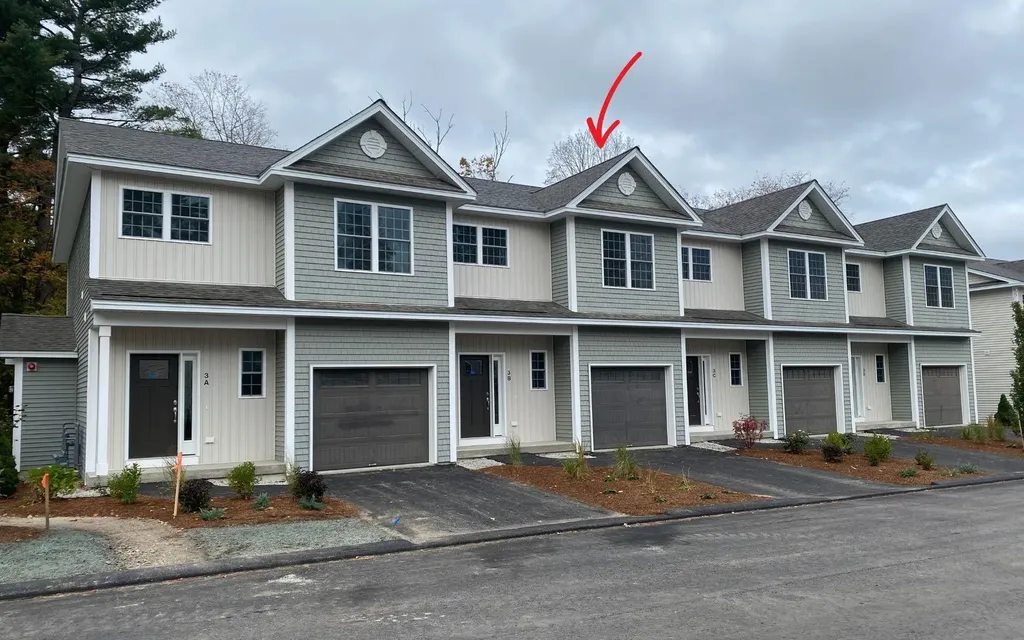 3B Dearborn Circle Goffstown NH 03045