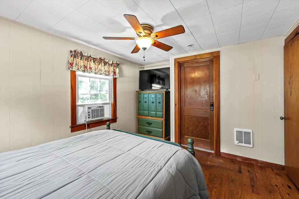 42 Brewster Road Barnstead NH 03225