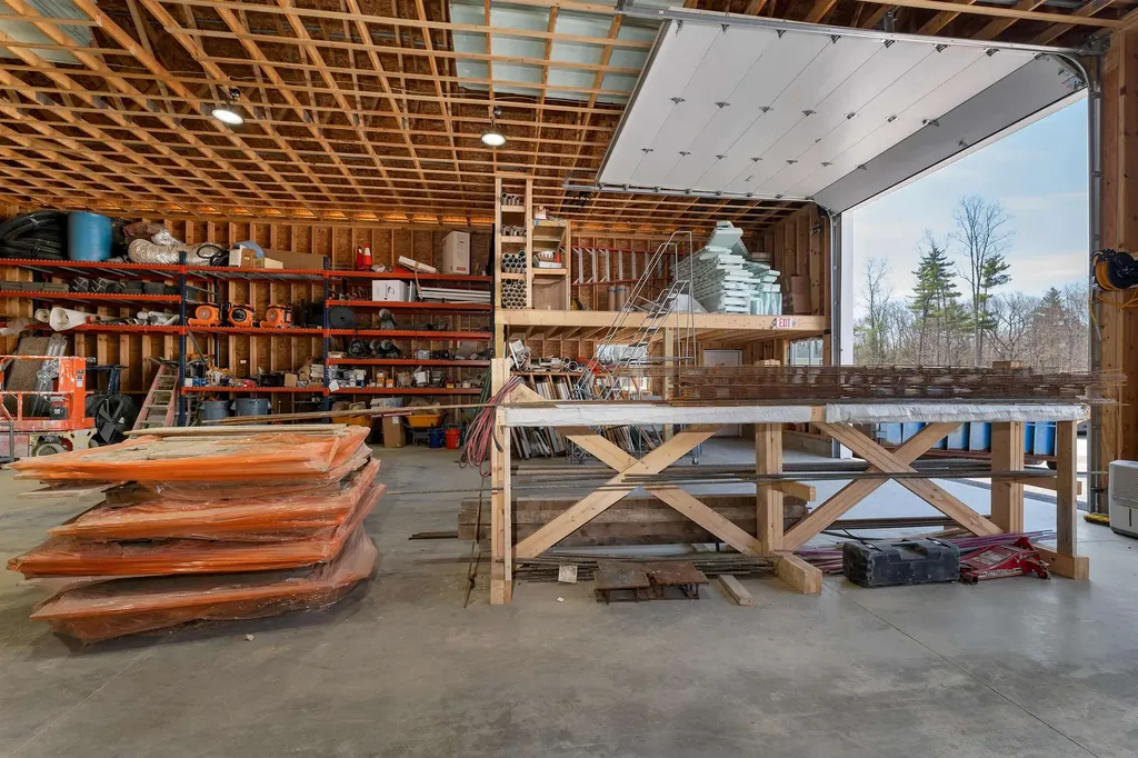 262/264 Isinglass Circle Barrington NH 03825