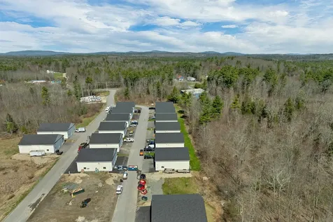 262/264 Isinglass Circle Barrington NH 03825