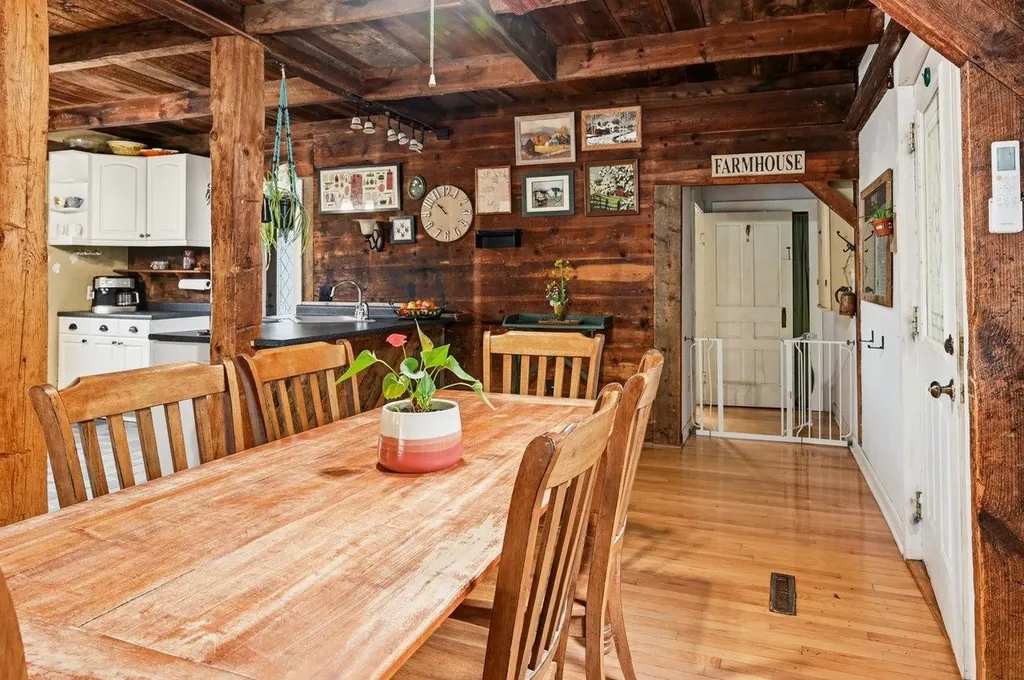 236 Tolend Road Barrington NH 03825