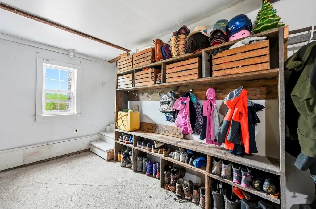 236 Tolend Road Barrington NH 03825