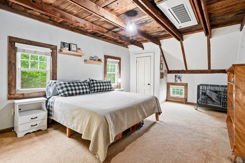 236 Tolend Road Barrington NH 03825