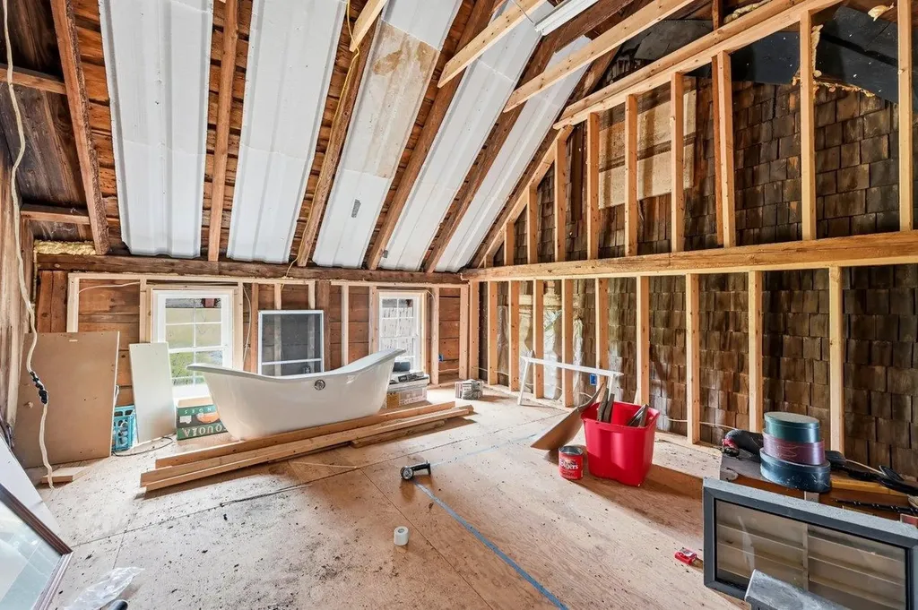 236 Tolend Road Barrington NH 03825