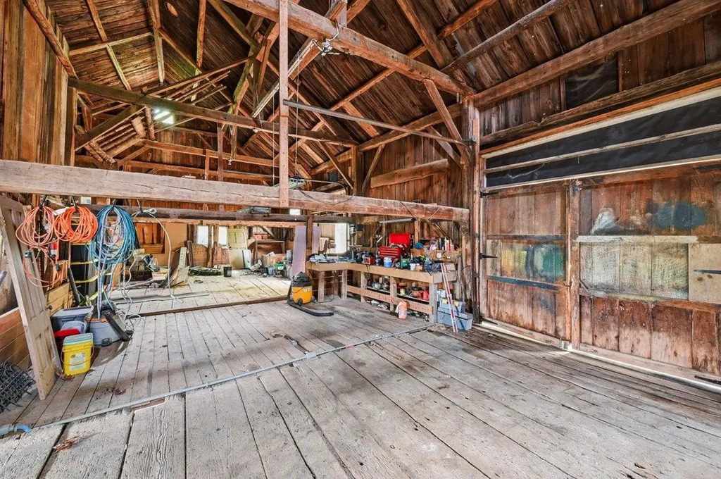 236 Tolend Road Barrington NH 03825