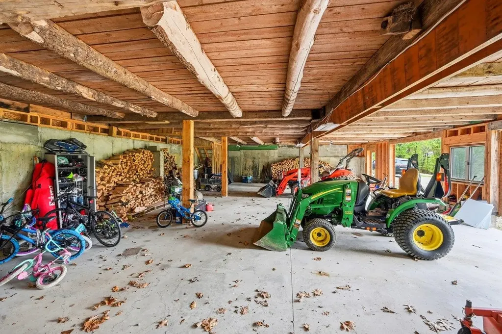 236 Tolend Road Barrington NH 03825