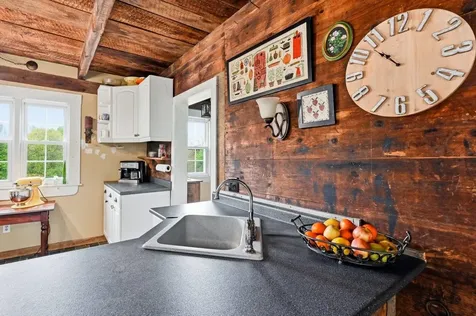 236 Tolend Road Barrington NH 03825