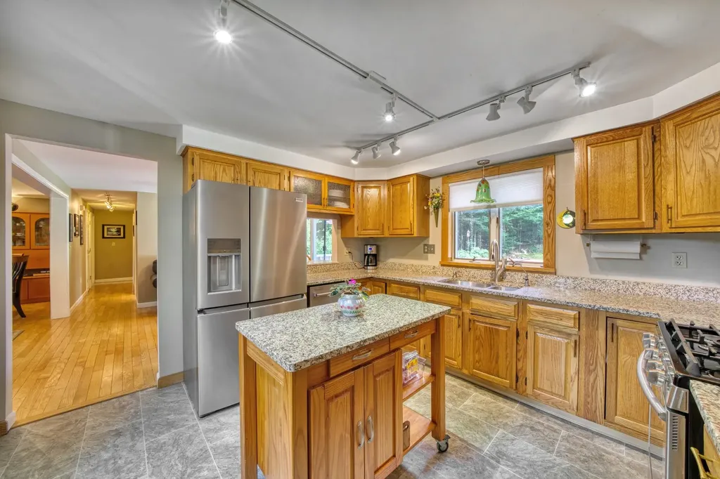 22 Pine Ridge Road Sunapee NH 03782