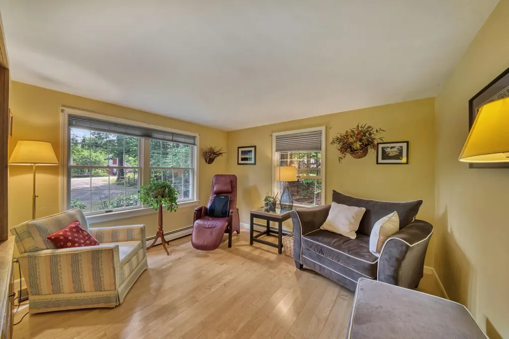22 Pine Ridge Road Sunapee NH 03782
