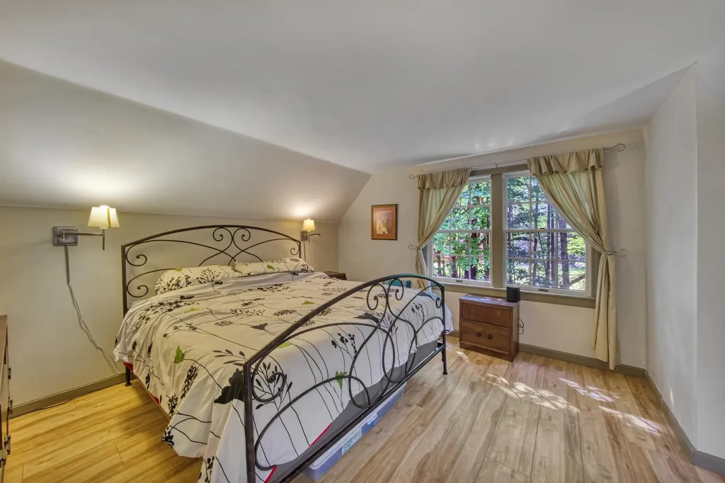 22 Pine Ridge Road Sunapee NH 03782