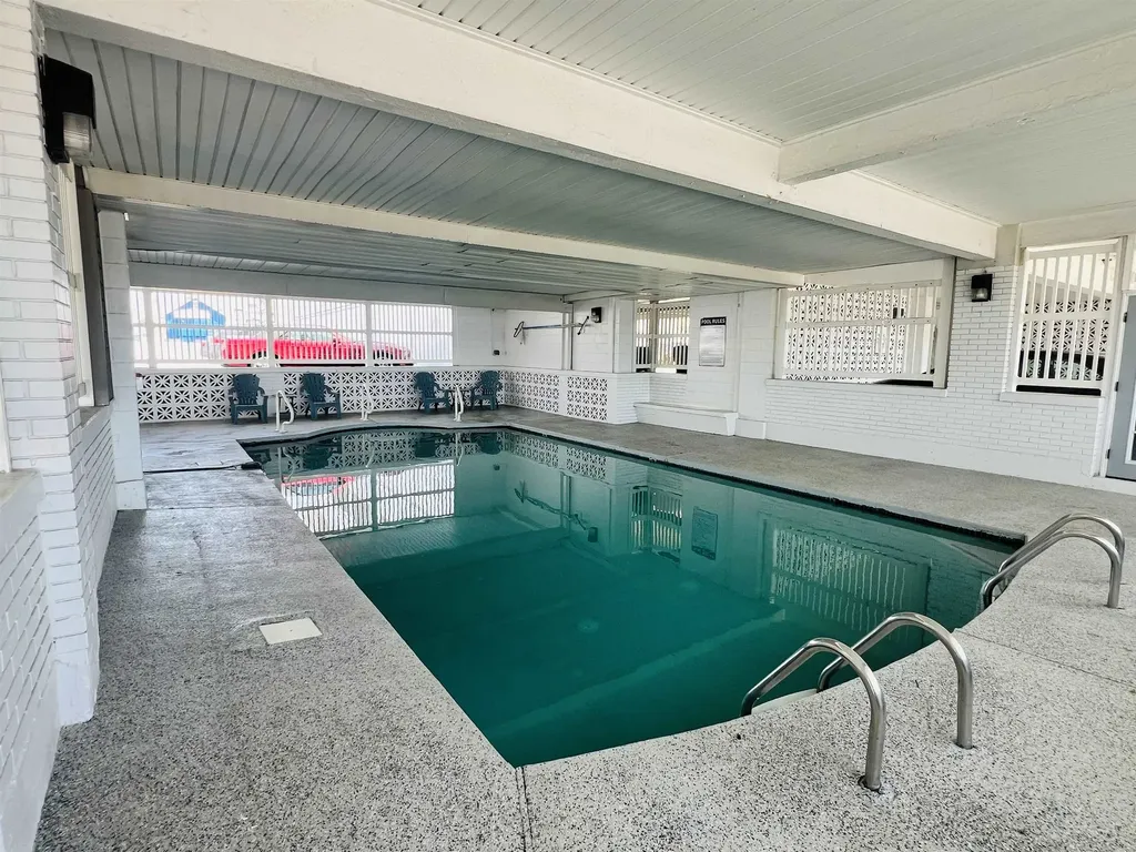 6 Ashworth Avenue Hampton NH 03842