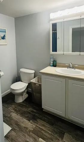 6 Ashworth Avenue Hampton NH 03842