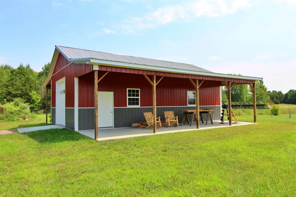 8 Maynard Court Grand Isle VT 05458