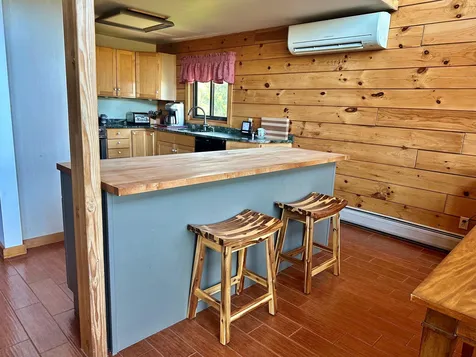 8 Maynard Court Grand Isle VT 05458