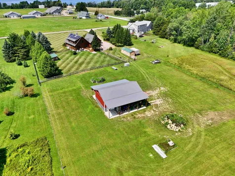 8 Maynard Court Grand Isle VT 05458