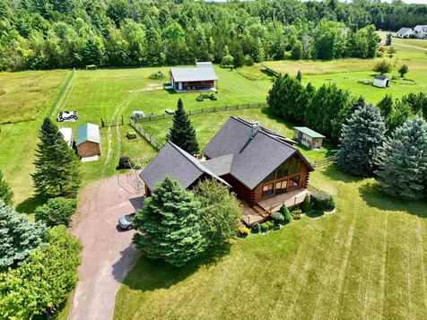 8 Maynard Court Grand Isle VT 05458