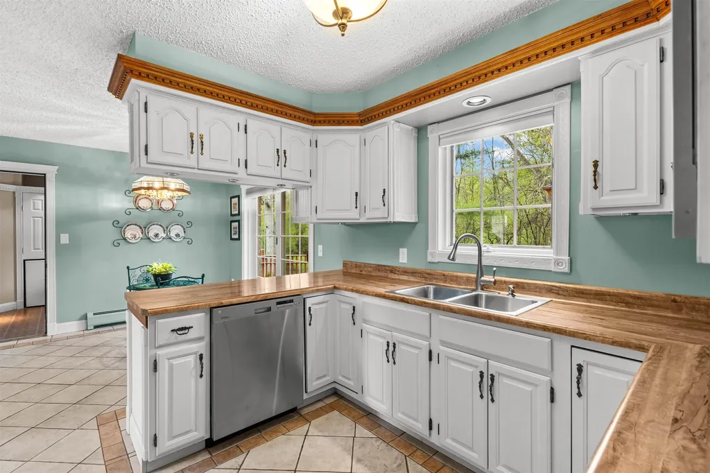 20 Patton Woods Road Charlotte VT 05445