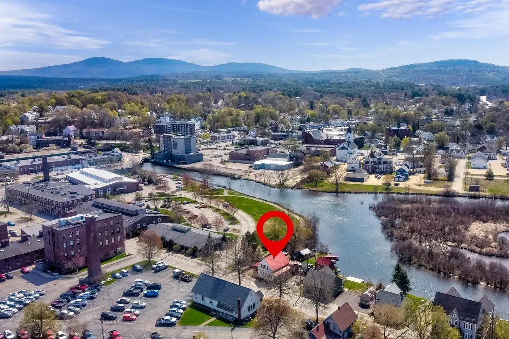 92 Water Street Laconia NH 03246