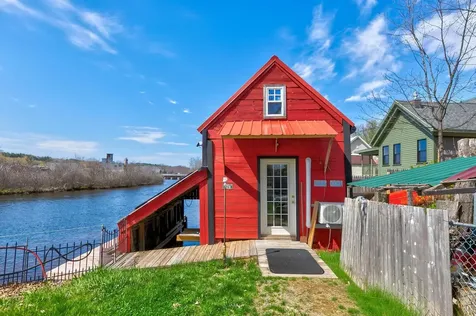 92 Water Street Laconia NH 03246