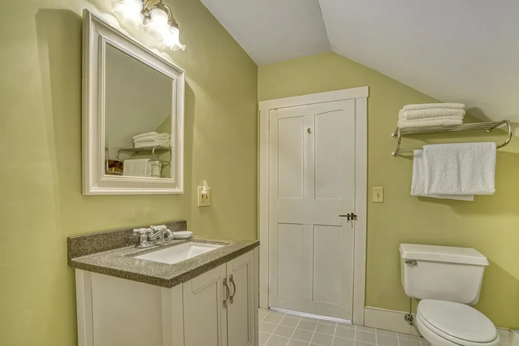 499 Andover Road New London NH 03257