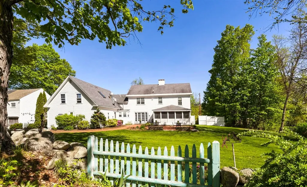 499 Andover Road New London NH 03257