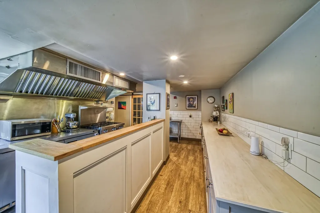 499 Andover Road New London NH 03257