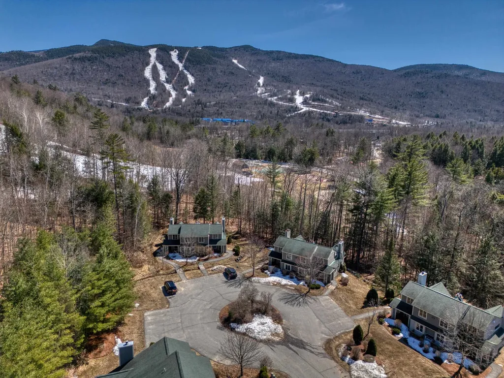 14 Hillside Circle Lincoln NH 03251
