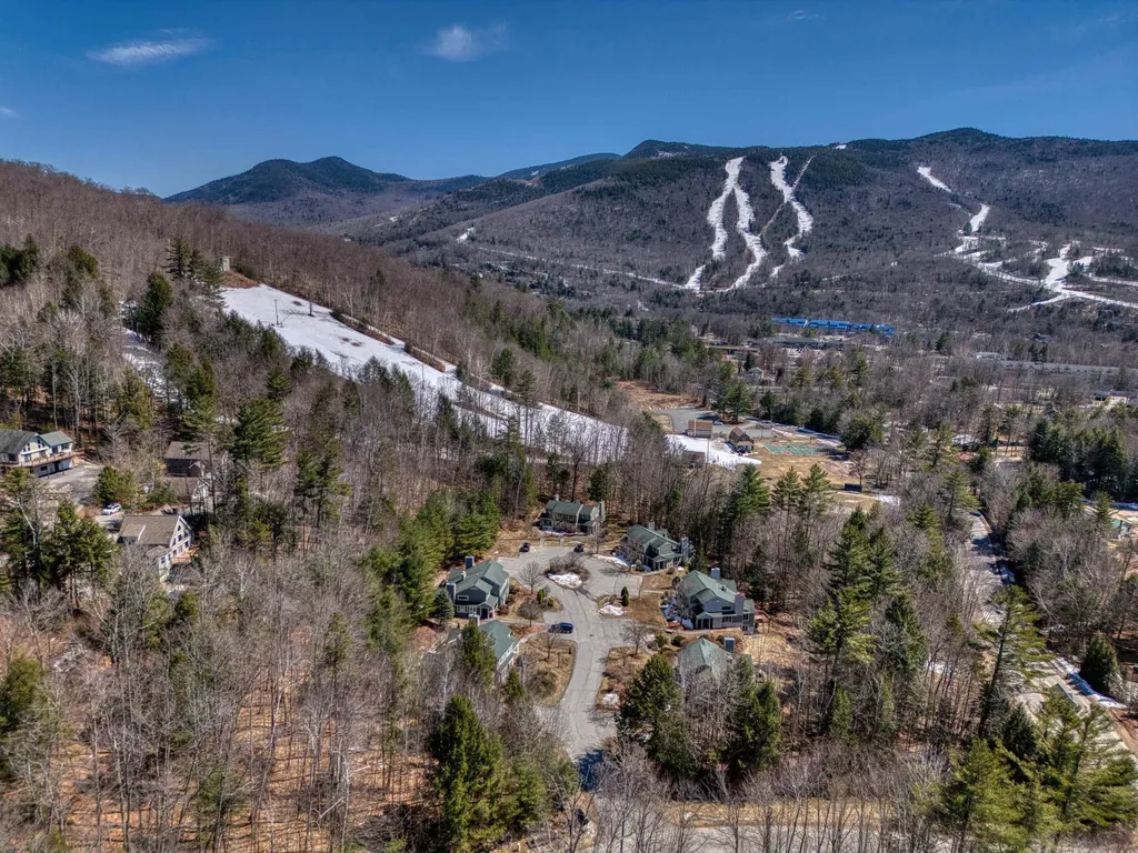 14 Hillside Circle Lincoln NH 03251