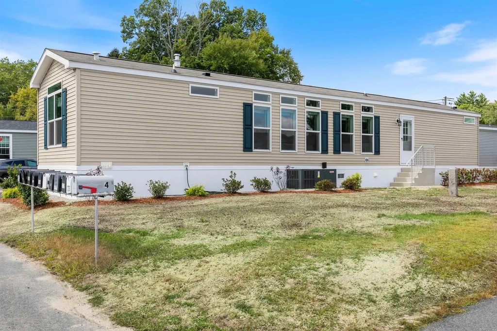 84 Caddy Drive Salem NH 03079