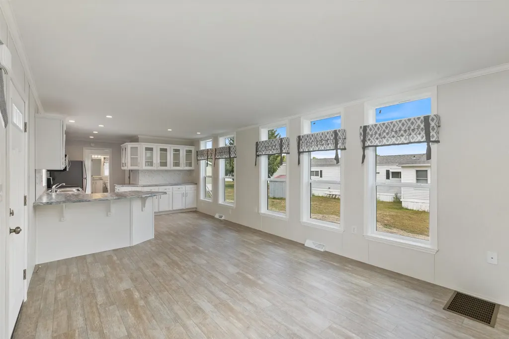 84 Caddy Drive Salem NH 03079