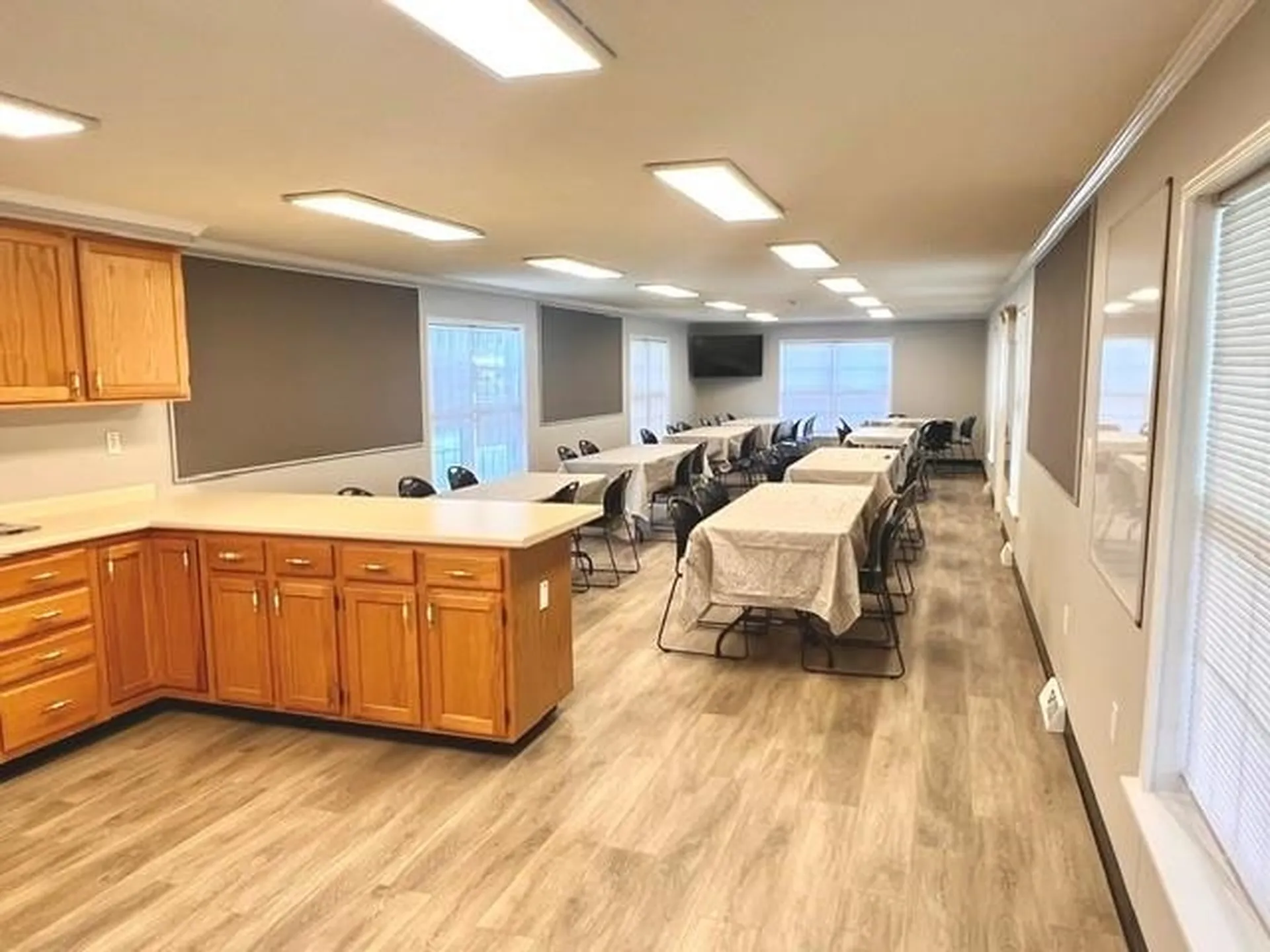 84 Caddy Drive Salem NH 03079