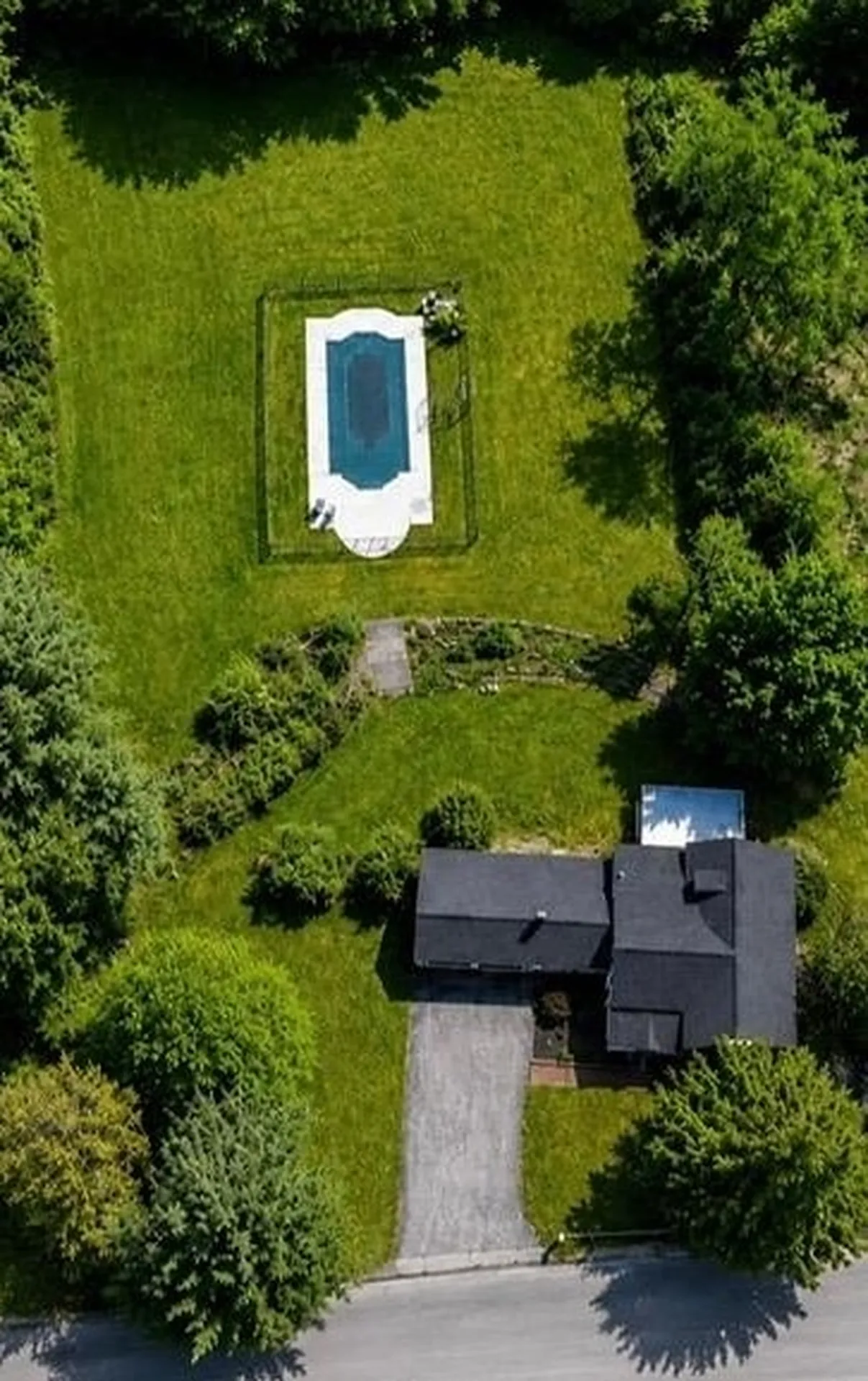 30 Ridge Road Nashua NH 03062