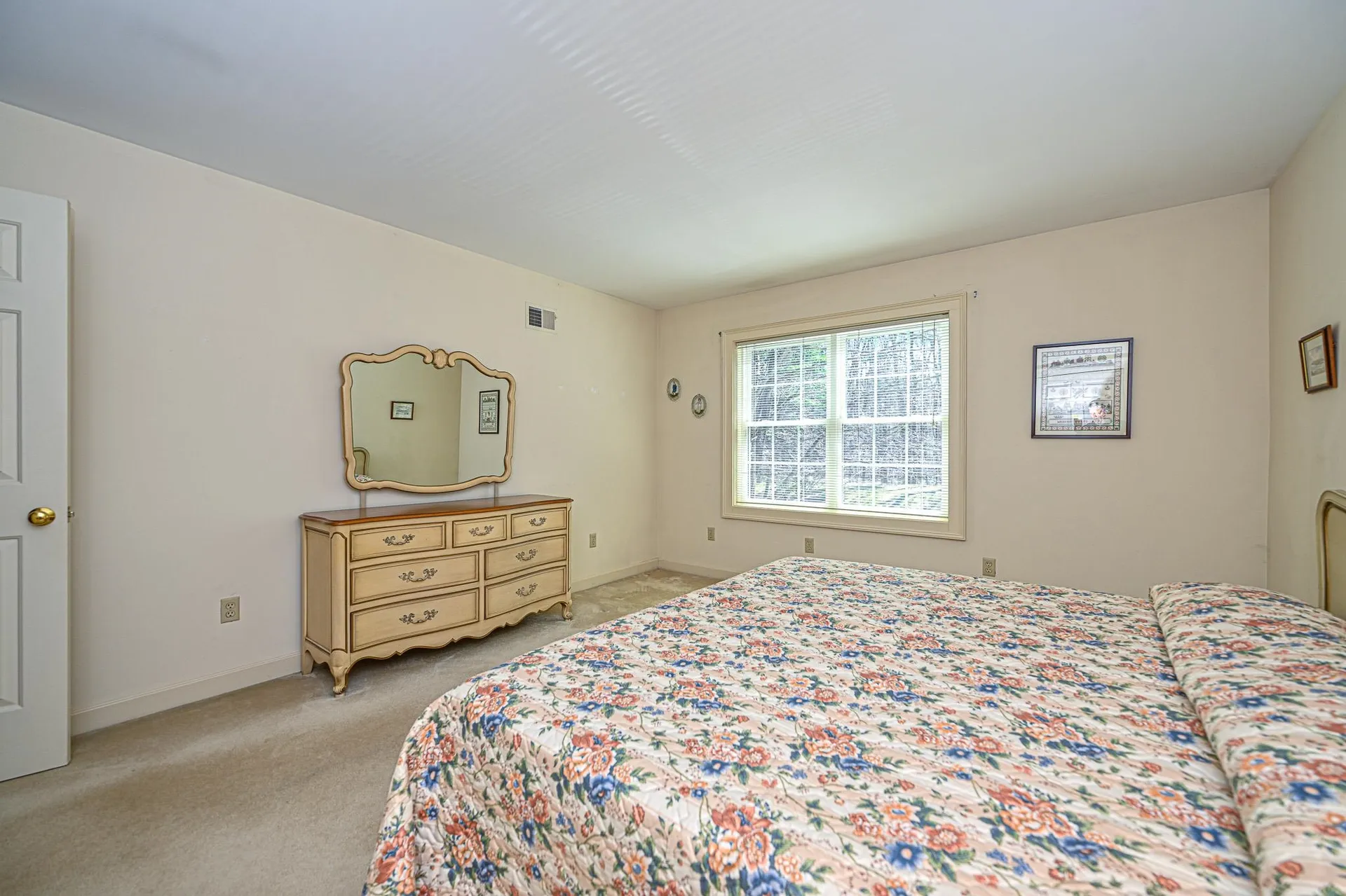 63 Peninsula Drive Stratham NH 03885