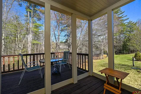 63 Peninsula Drive Stratham NH 03885