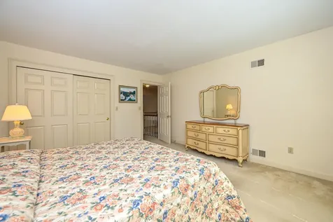 63 Peninsula Drive Stratham NH 03885