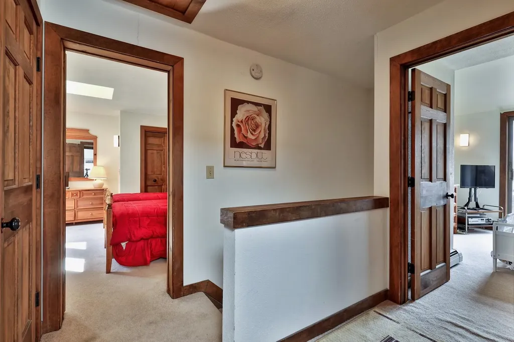 879 East Ash Road Plymouth VT 05056