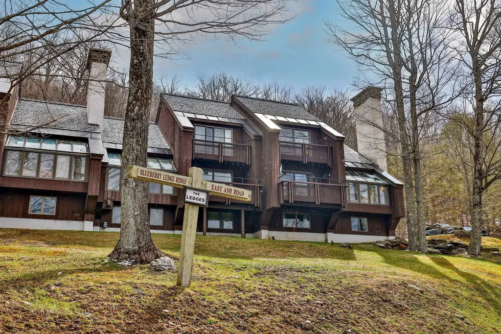 879 East Ash Road Plymouth VT 05056