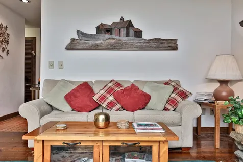 879 East Ash Road Plymouth VT 05056