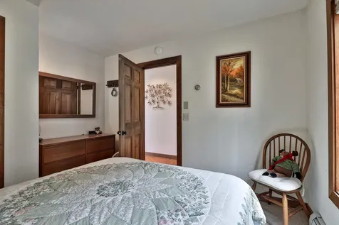 879 East Ash Road Plymouth VT 05056