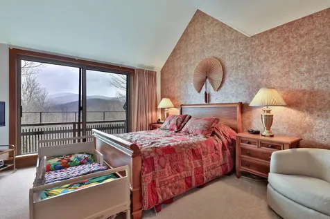 879 East Ash Road Plymouth VT 05056