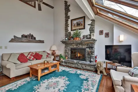 879 East Ash Road Plymouth VT 05056