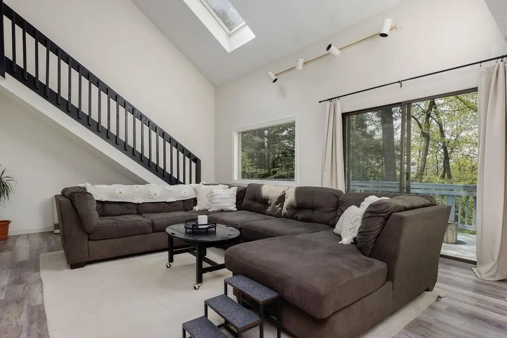 75 Naulahka Lane Hartford VT 05059