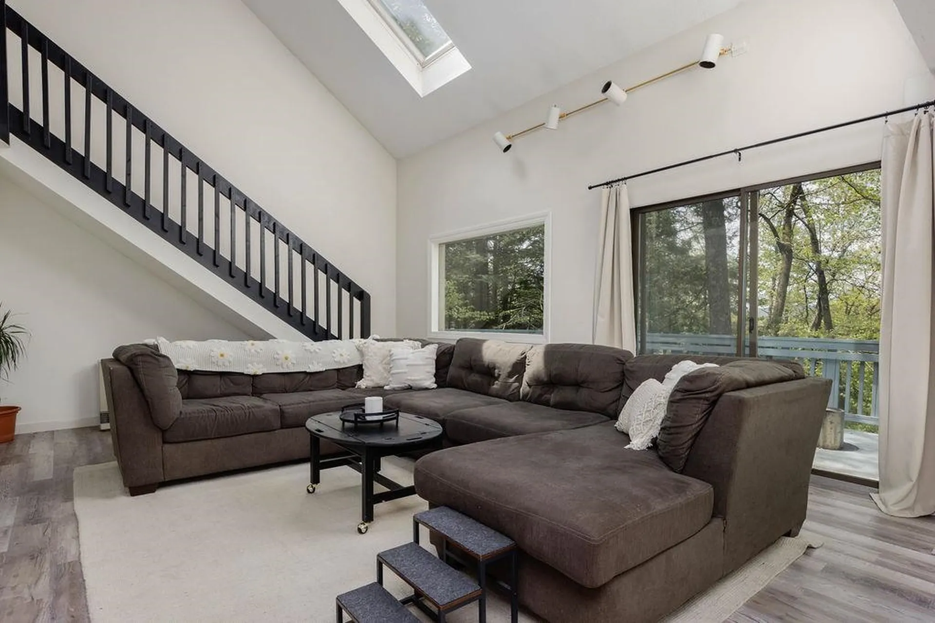 75 Naulahka Lane Hartford VT 05059