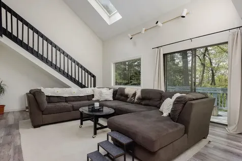 75 Naulahka Lane Hartford VT 05059