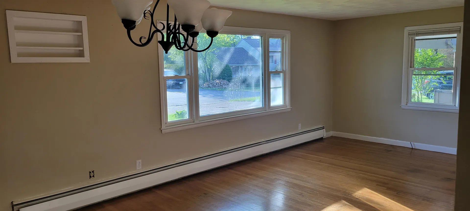 4 Grant Street Derry NH 03038