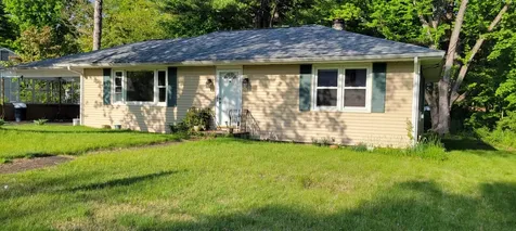 4 Grant Street Derry NH 03038