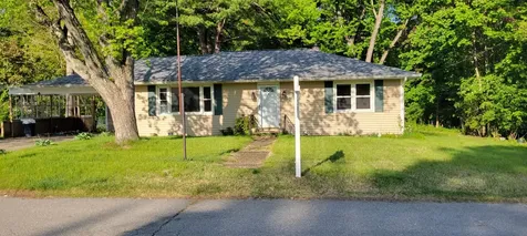 4 Grant Street Derry NH 03038