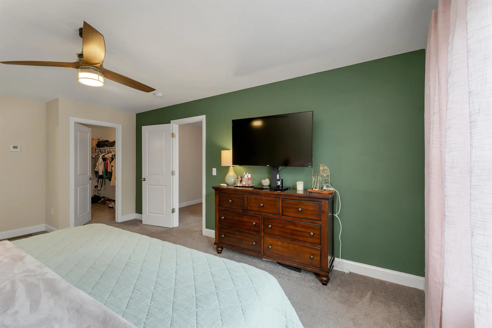 17 Blueberry Hill Road Raymond NH 03077