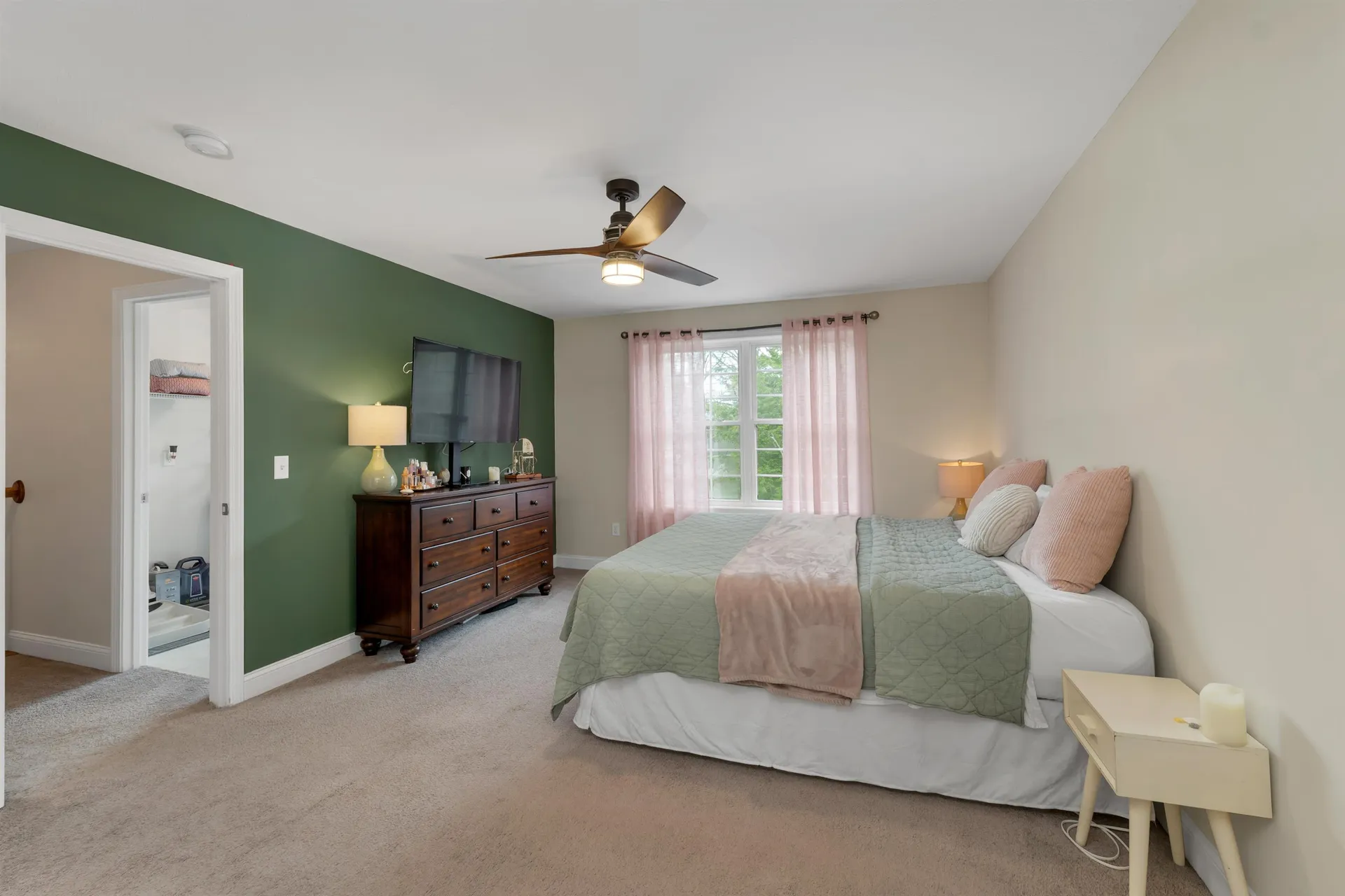 17 Blueberry Hill Road Raymond NH 03077